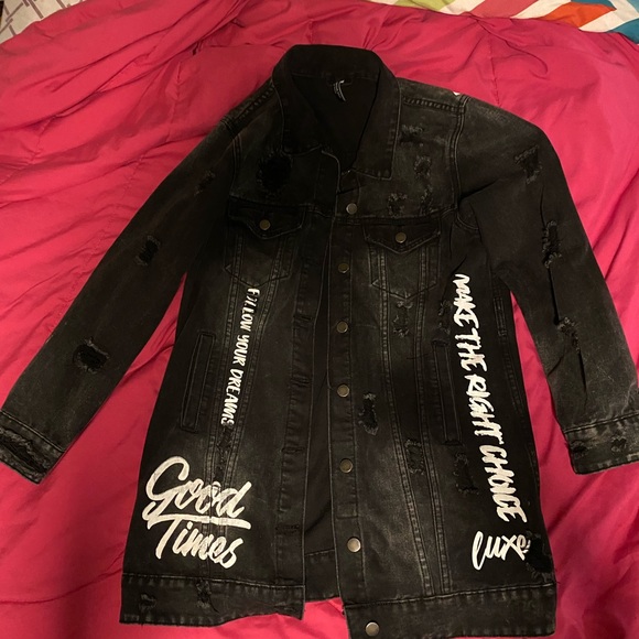 Jean jacket - Picture 1 of 4